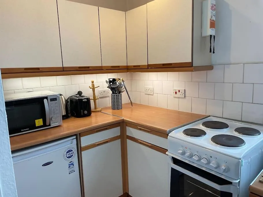 City Studio Flat West Toll Cross Apartment Edinburgh